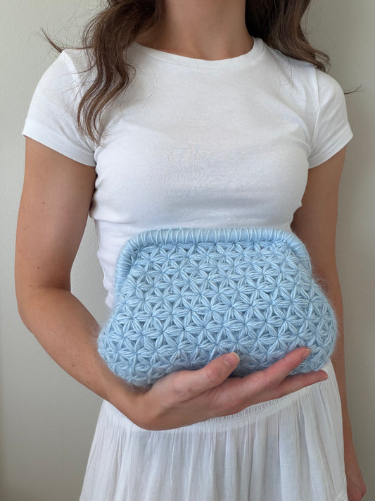 Daisy Clutch