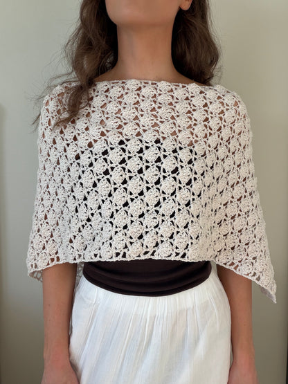 Madeleine Poncho