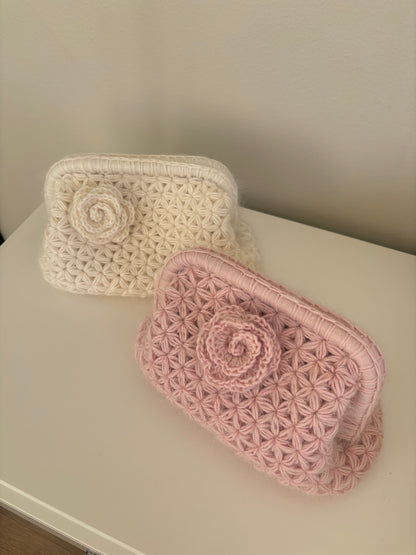 Daisy Clutch